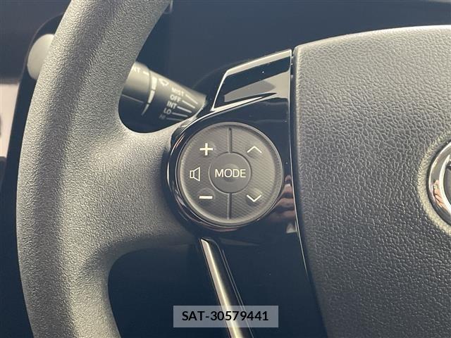 Toyota AQUA 2018 8705617-4