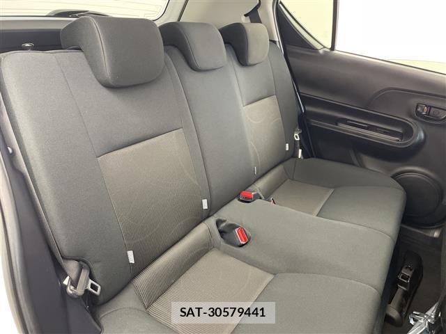 Toyota AQUA 2018 8705617-7