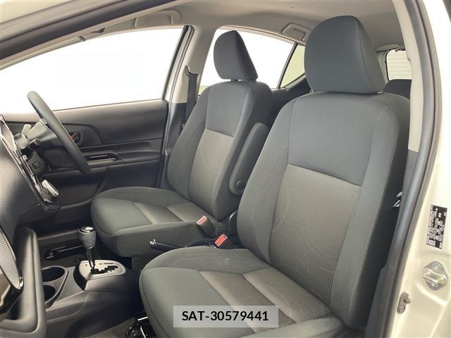 Toyota AQUA 2018 8705617-9