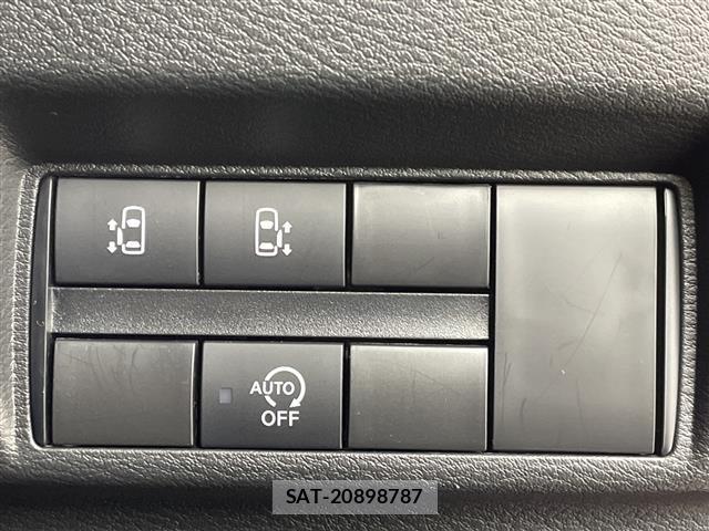 Nissan ROOX 2022 8903052-3