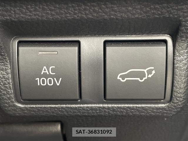 Toyota COROLLA CROSS 2023 8906465-1