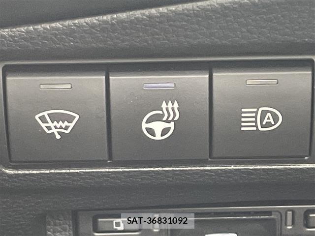 Toyota COROLLA CROSS 2023 8906465-3