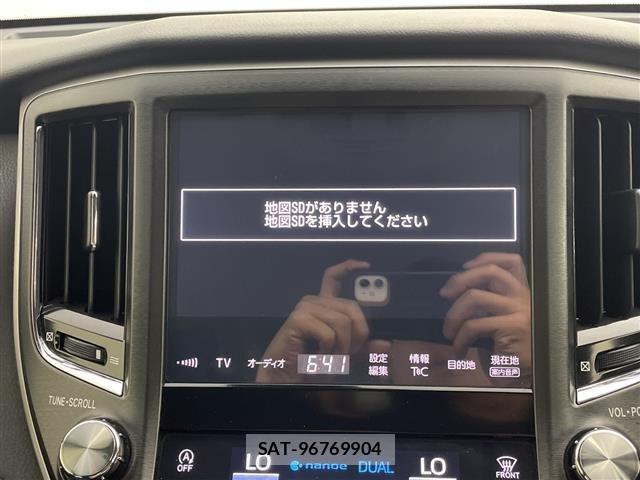 Toyota CROWN 2017 8680529-16