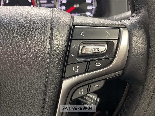 Toyota CROWN 2017 8680529-5