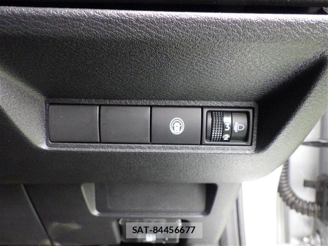 Nissan NOTE 2021 8912301-11