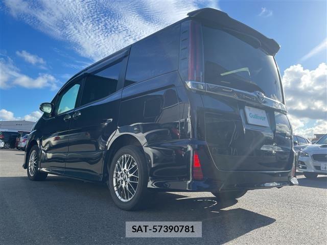 Toyota NOAH 2021 8683521-13