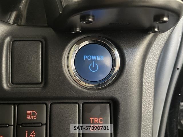 Toyota NOAH 2021 8683521-19