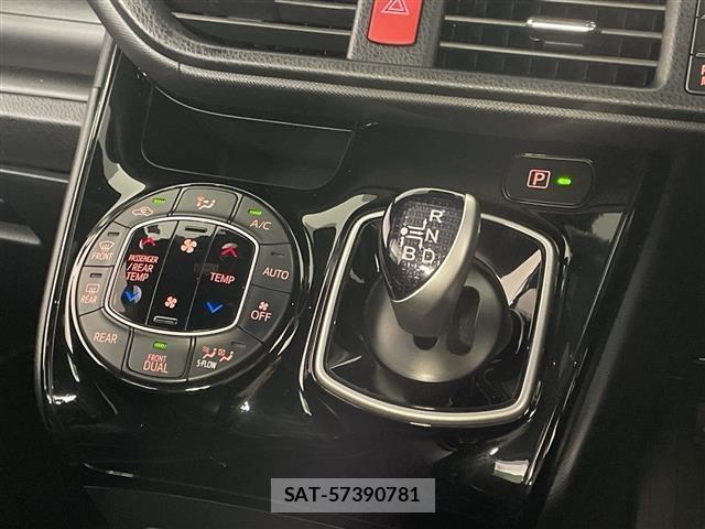 Toyota NOAH 2021 8683521-5
