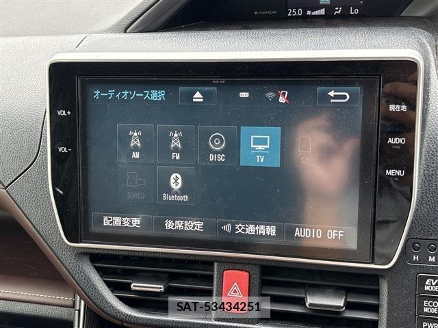 Toyota ESQUIRE 2017 8908771-1