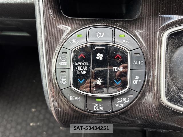 Toyota ESQUIRE 2017 8908771-10