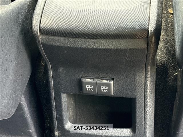 Toyota ESQUIRE 2017 8908771-22