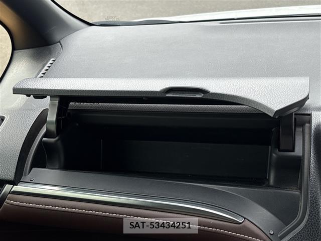 Toyota ESQUIRE 2017 8908771-4