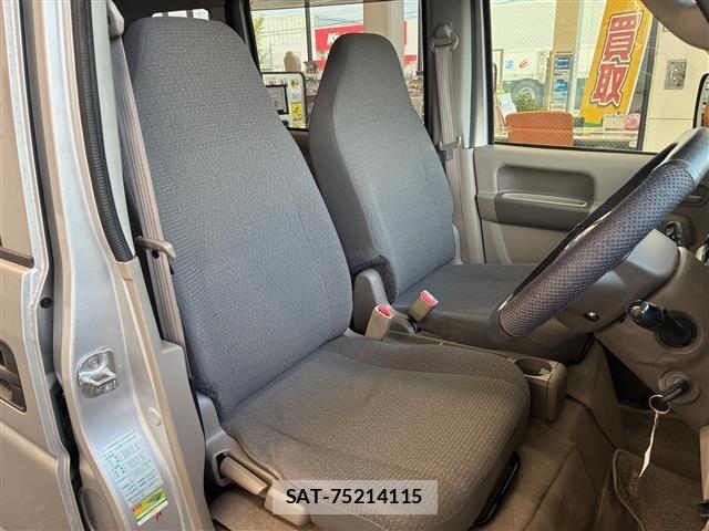 Suzuki EVERY 2012 8927947-6