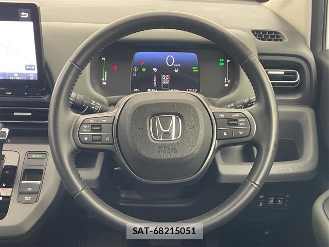 Honda FREED 2024 8684519-3