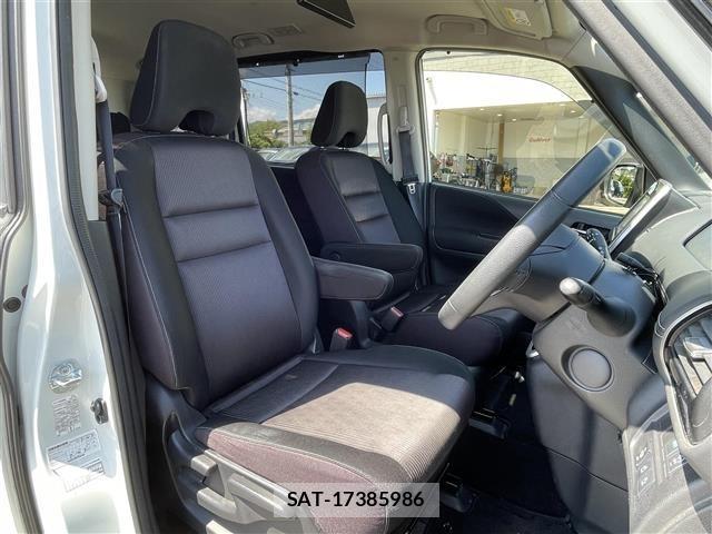 Nissan SERENA 2016 8926465-9