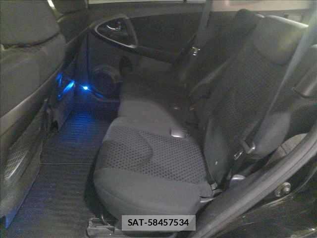 Toyota VANGUARD 2013 8823261-6