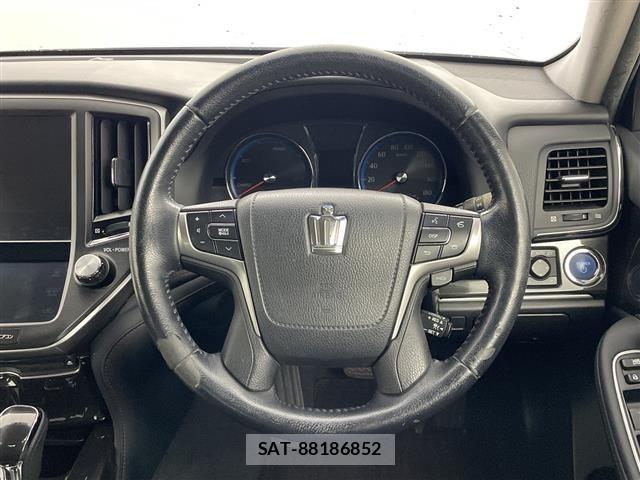 Toyota CROWN 2013 8937598-4