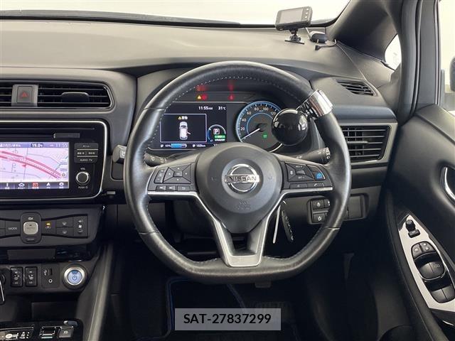 Nissan LEAF 2017 8928951-1