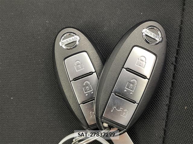 Nissan LEAF 2017 8928951-21
