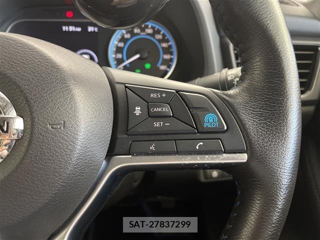 Nissan LEAF 2017 8928951-5