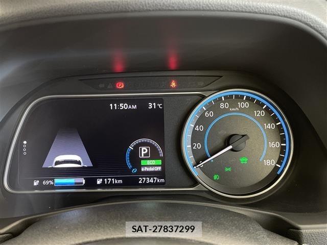 Nissan LEAF 2017 8928951-9