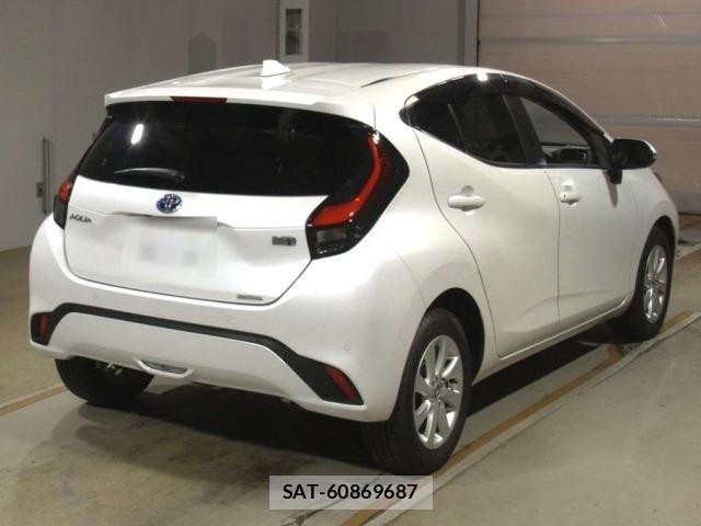 Toyota AQUA 2023 8722620-1