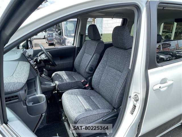 Toyota SIENTA 2022 8671388-7