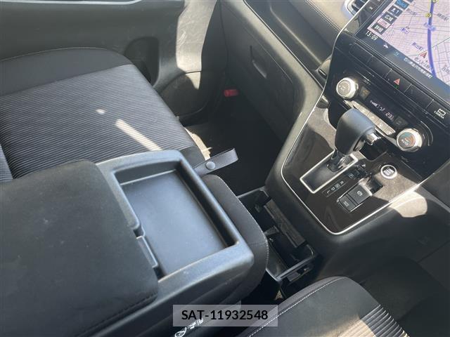 Nissan SERENA 2021 8926508-4