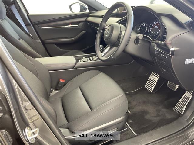 Mazda MAZDA3 2025 8909299-12