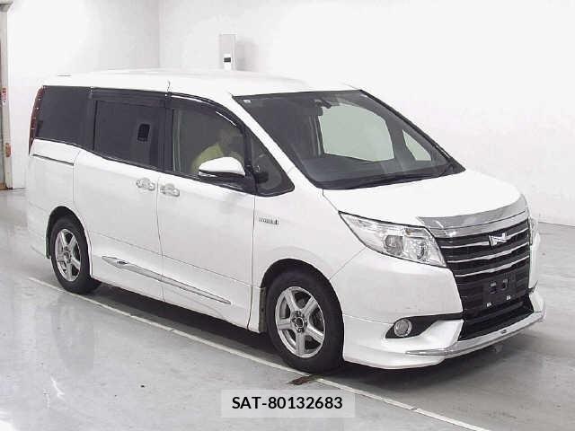 Toyota NOAH 2015 8706050-0