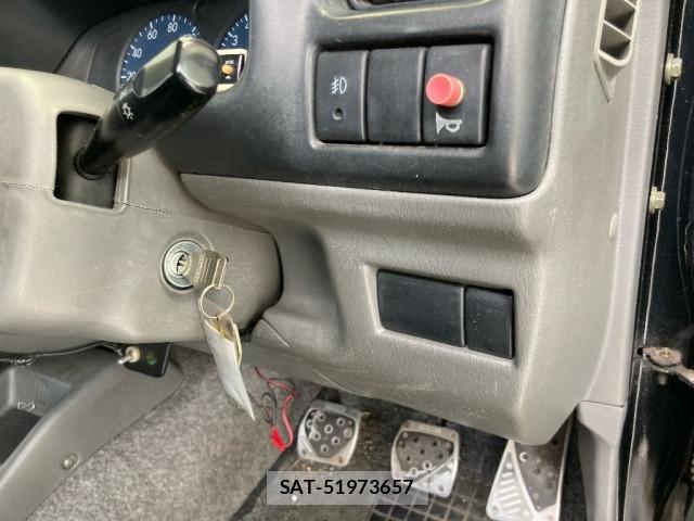 Suzuki JIMNY 2001 8933195-5
