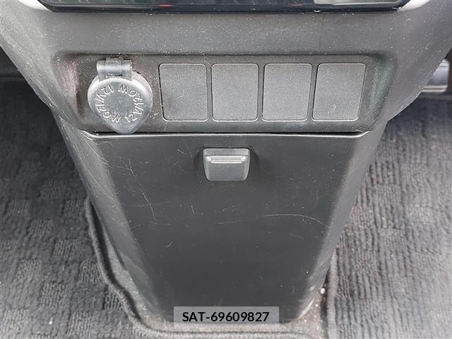 Toyota ROOMY 2018 8692438-21