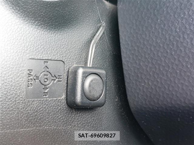 Toyota ROOMY 2018 8692438-24