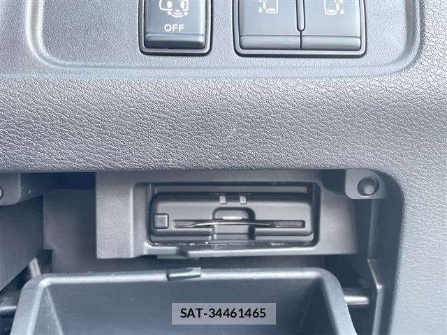 Nissan SERENA 2022 8671772-1