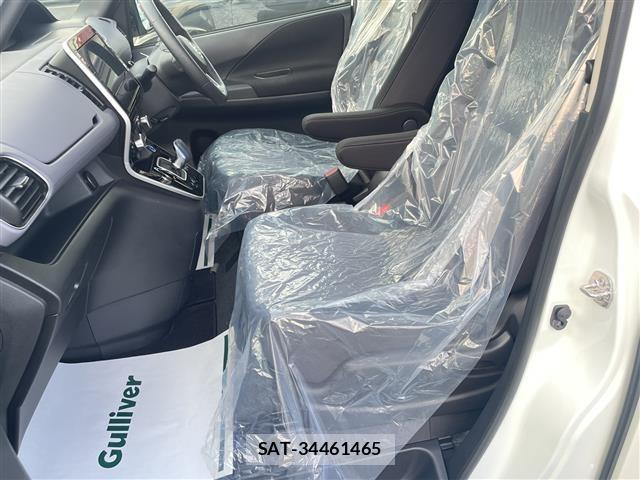 Nissan SERENA 2022 8671772-8