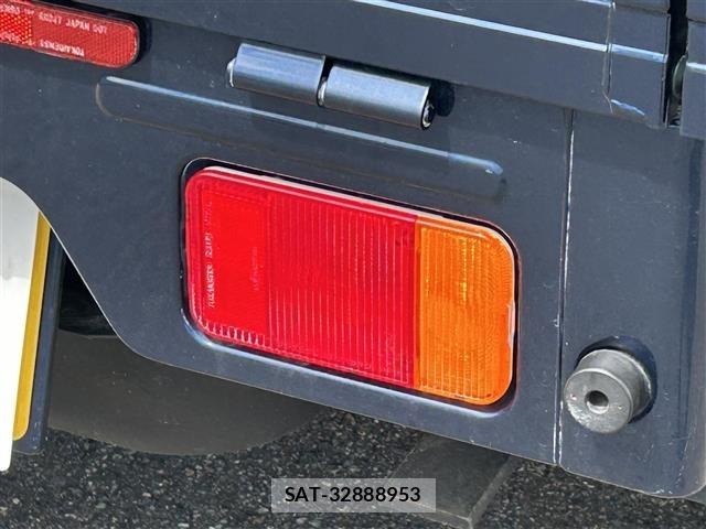 Suzuki CARRY TRUCK 2023 8933709-10