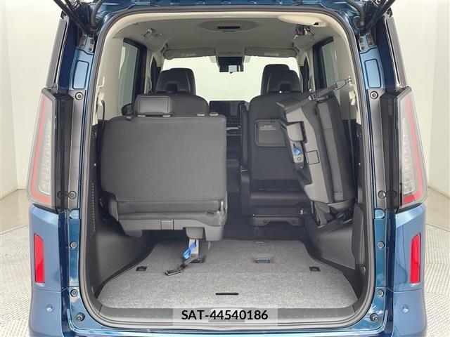 Nissan SERENA 2024 8671778-10