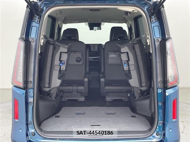 Nissan SERENA 2024 8671778-12