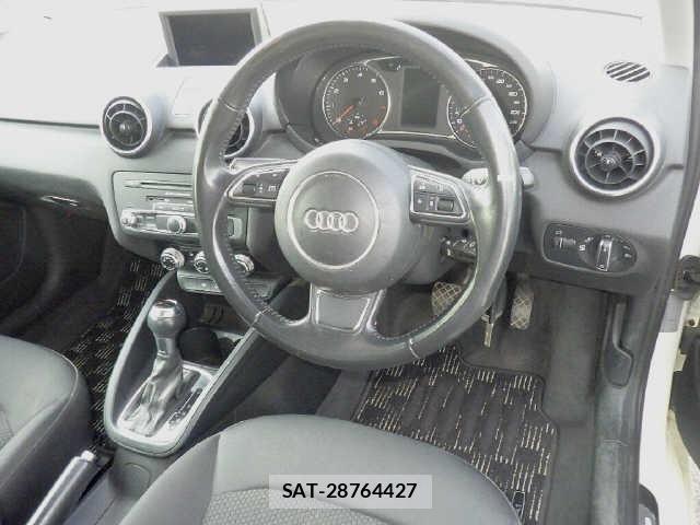 Audi A1 2011 8693266-3