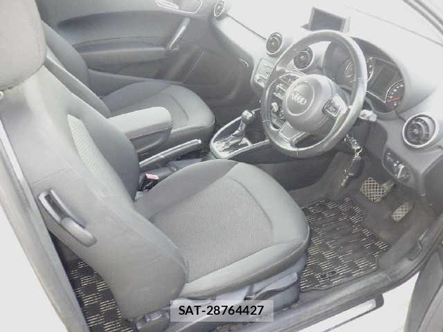 Audi A1 2011 8693266-7