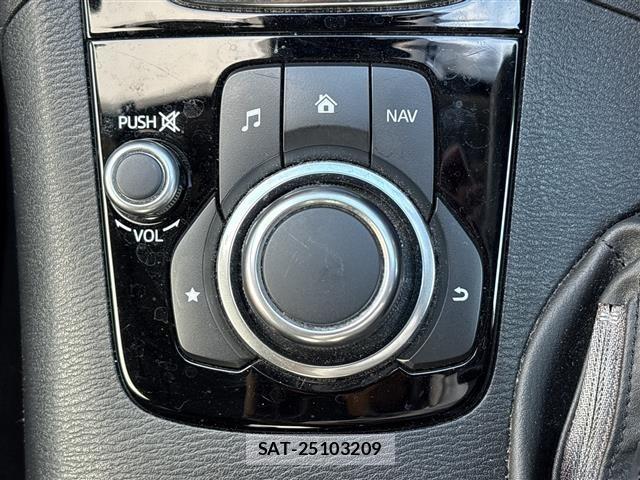 Mazda AXELA 2017 8911729-2