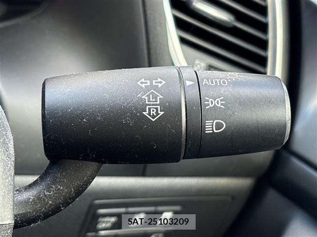 Mazda AXELA 2017 8911729-7