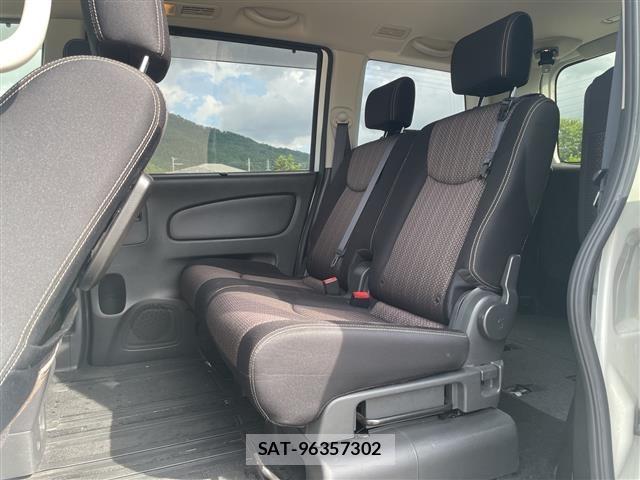 Nissan SERENA 2014 8671780-10