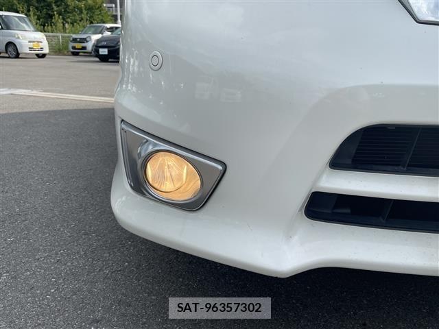 Nissan SERENA 2014 8671780-11