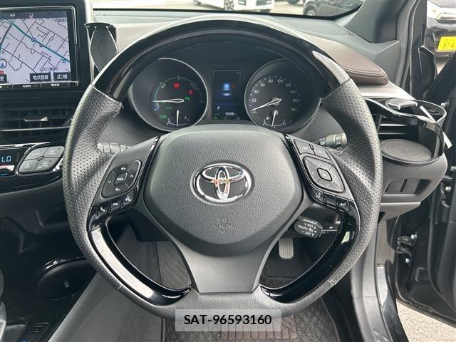 Toyota C-HR 2018 8684631-11