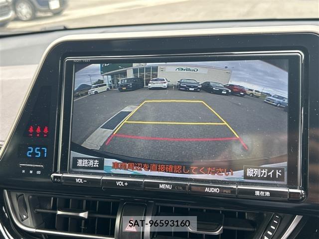 Toyota C-HR 2018 8684631-17
