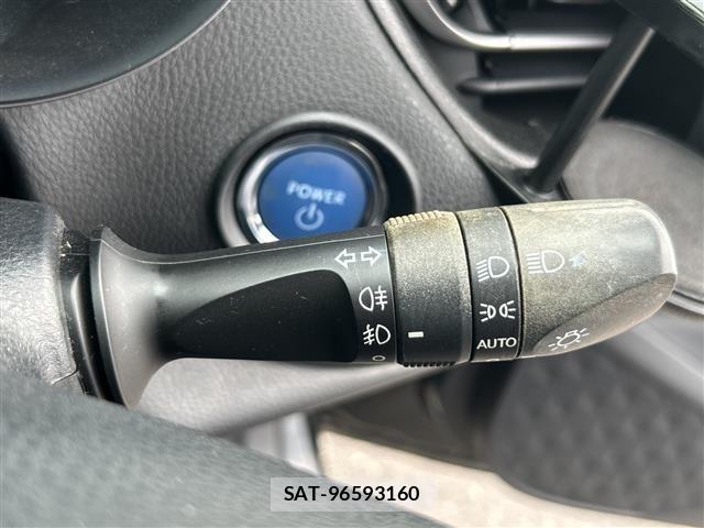 Toyota C-HR 2018 8684631-22