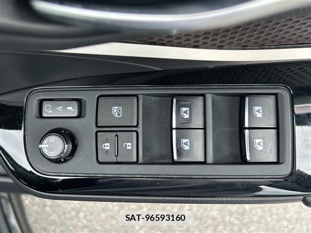 Toyota C-HR 2018 8684631-3