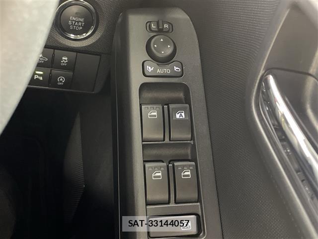 Daihatsu TAFT 2021 8698010-12