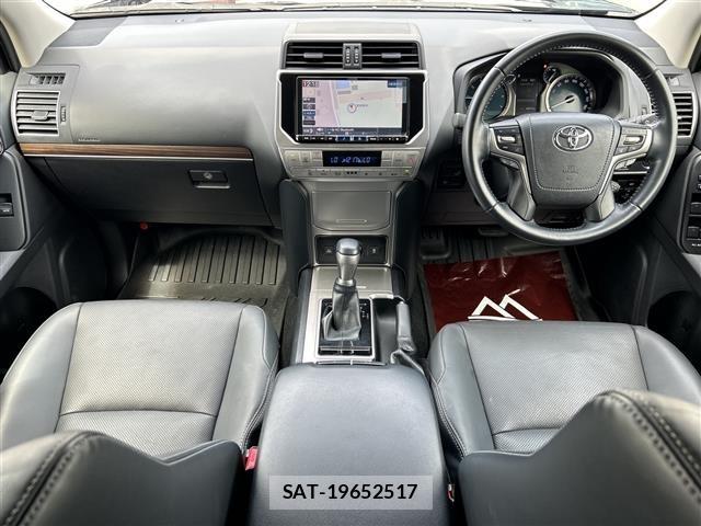 Toyota LAND CRUISER PRADO 2023 8907379-18